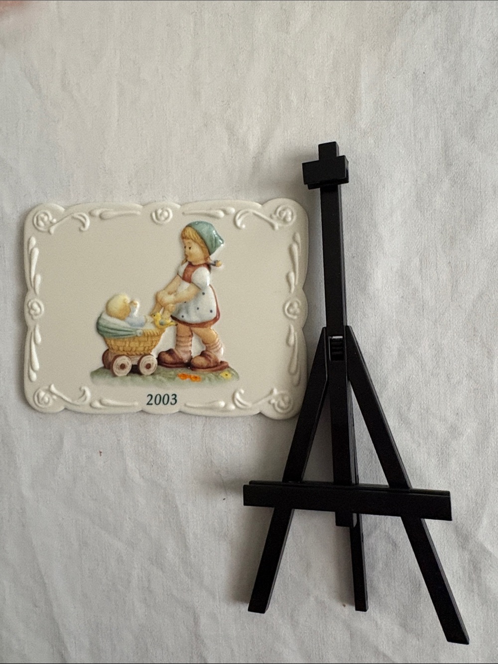 2003 Mother's Day Porcelain Small Plaque Berta Hummel Goebel